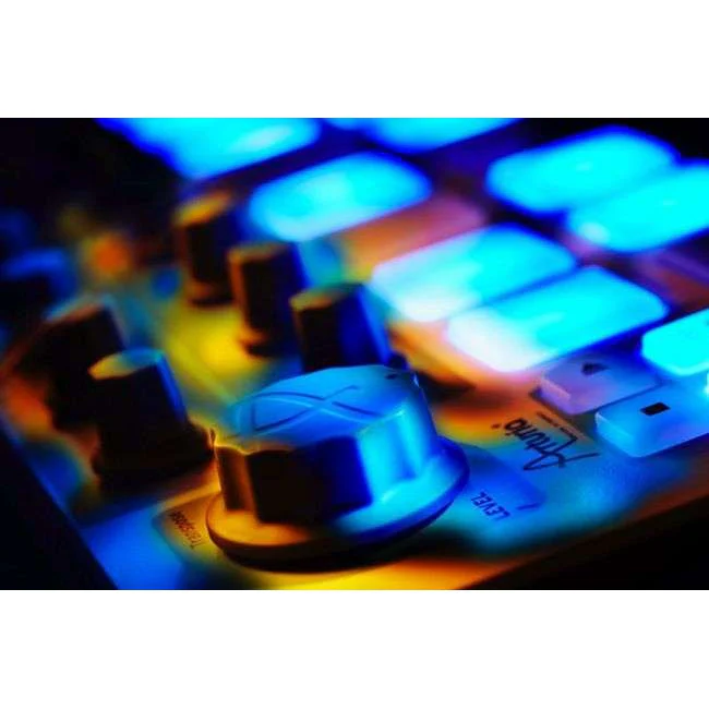 Arturia BEATSTEP Compact Pad Controller - Image 5