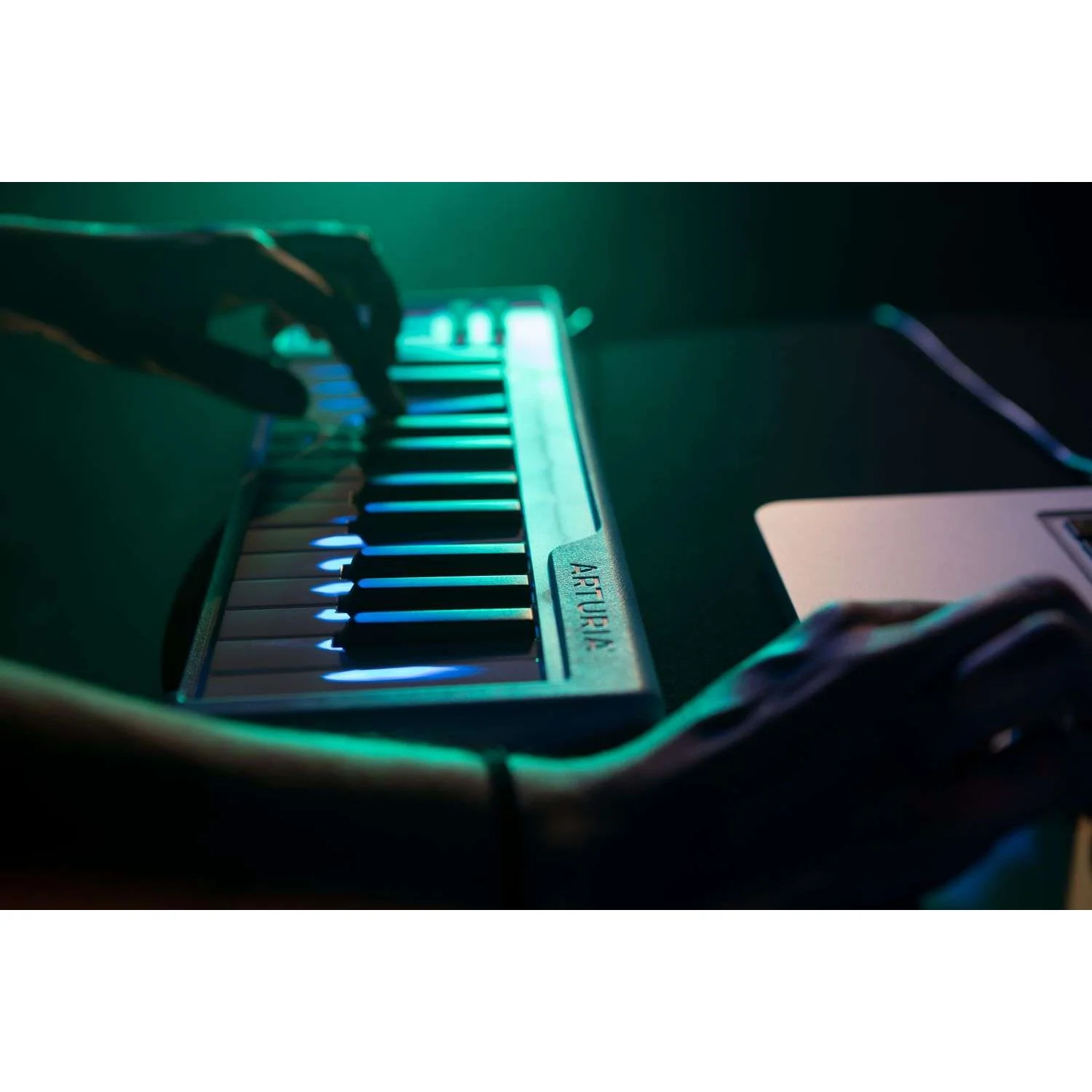 Arturia MICROLAB-OR MicroLab 25-Key Keyboard Controller, Orange - Image 3
