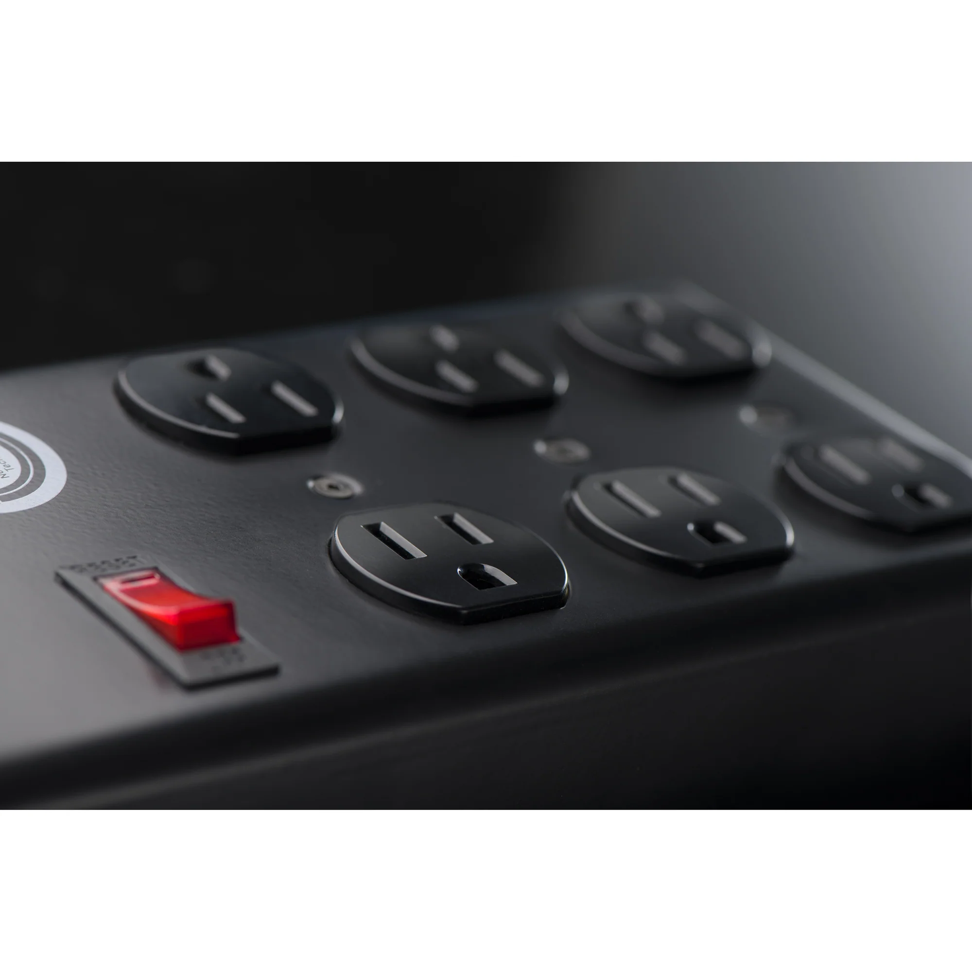Black Lion Audio PG-P Portable 6-Outlet Studio-Grade Power Conditioner - Image 3