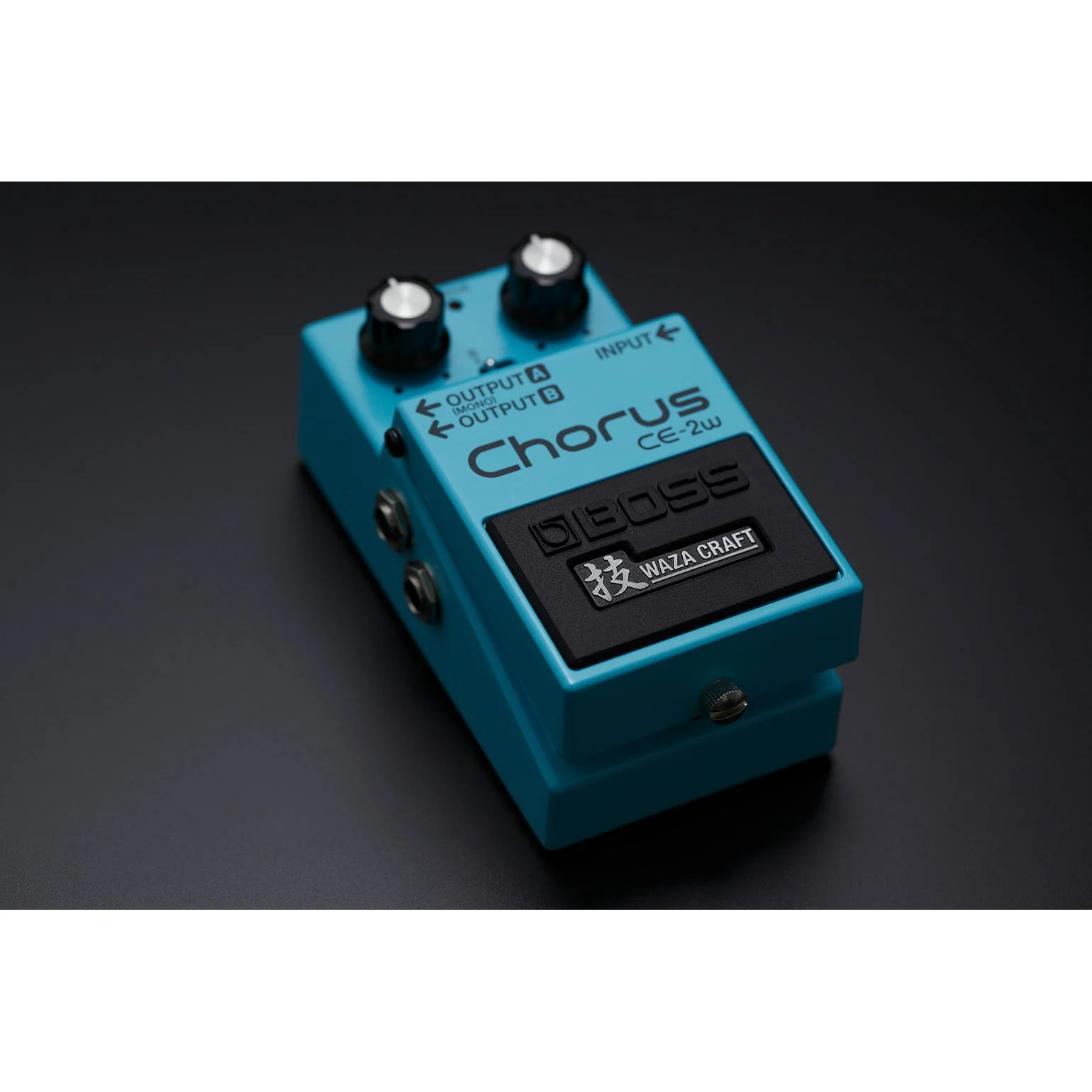 Boss CE-2W Waza Craft Chorus Effects Pedal - Image 6