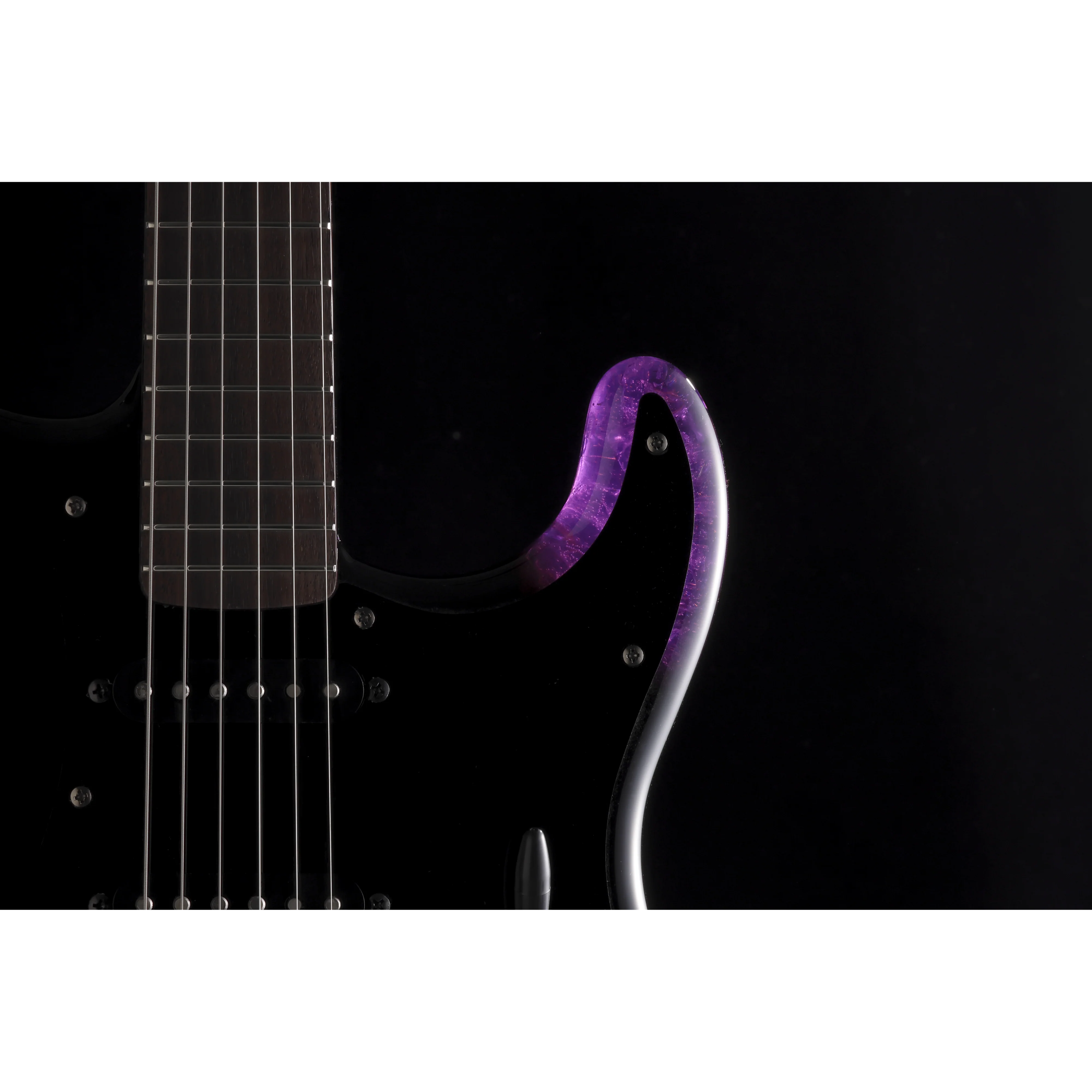 Fender 560-1000-899 LE MIJ Final Fantasy XIV Strat - Image 10