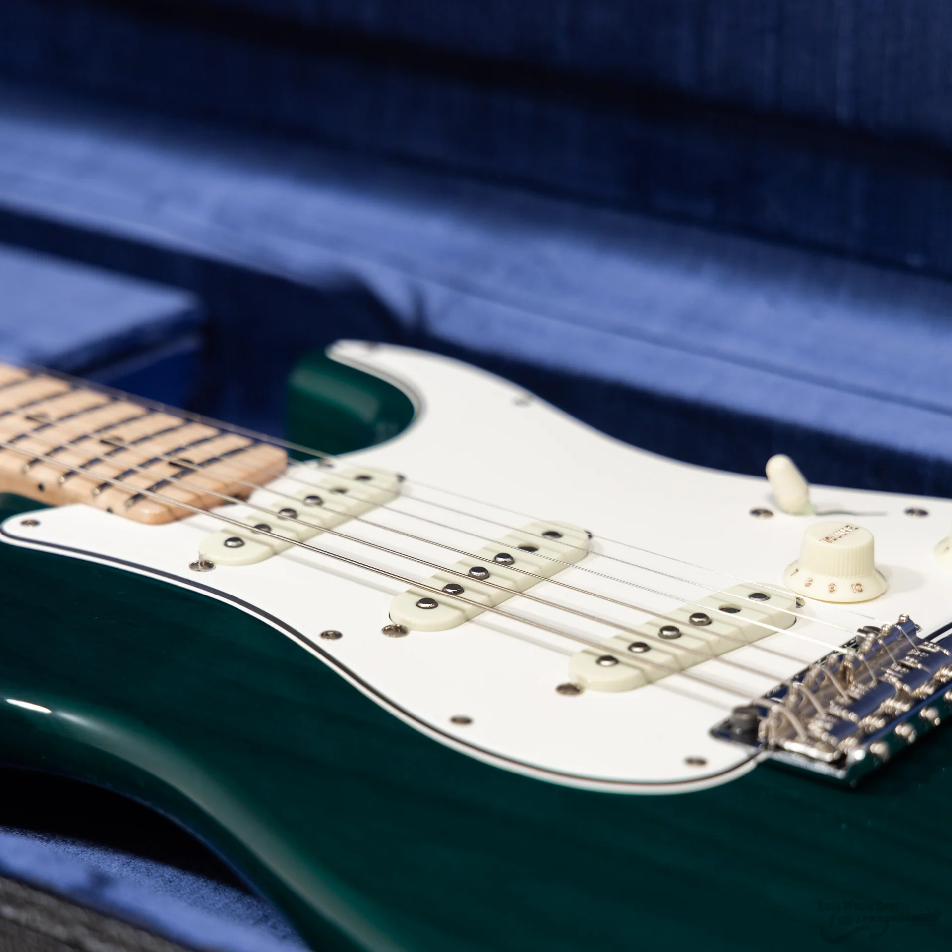 Fender 923-2001-635 Custom Shop, 1965 Strat, NOS, Aged Transparent Green (#CZ573927) - Image 14