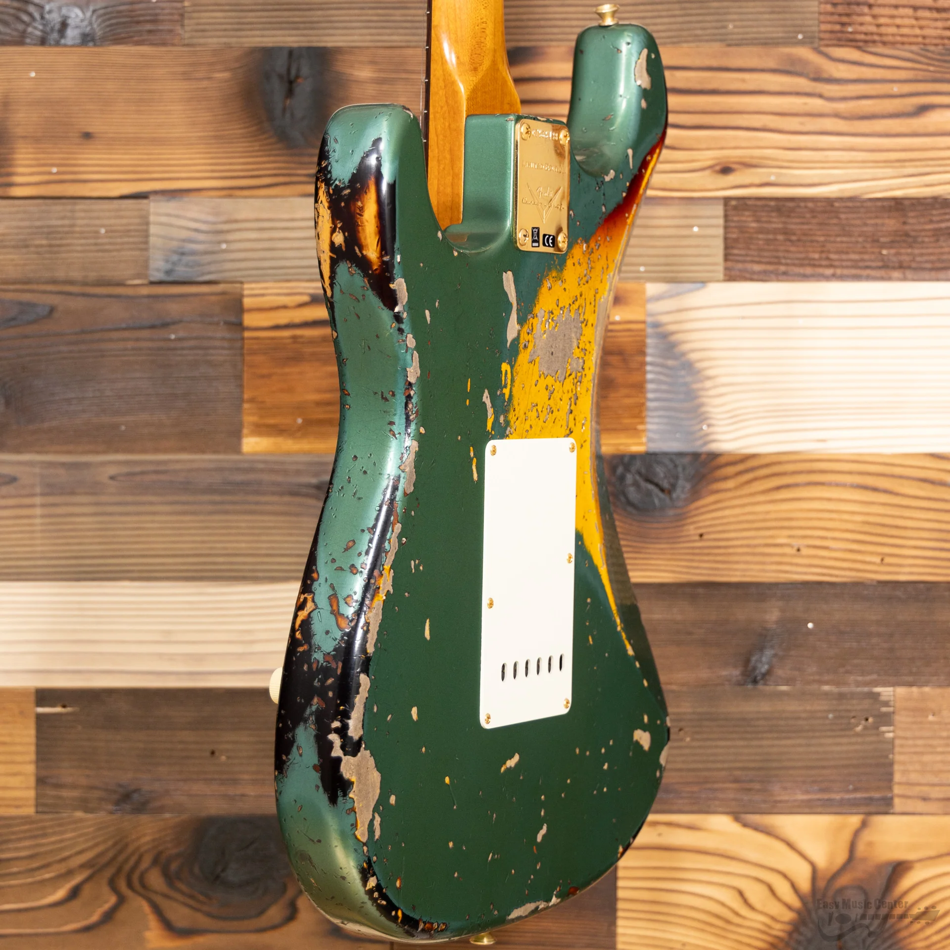 Fender 923-6053-042 Custom Shop (#CZ565438), 1962 LTD Strat, Gold Hardware, Heavy Relic, Aged Sherwood Green Metallic over 3-color Sunburst - Image 9