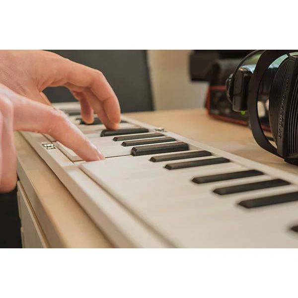 Carry-on FOLDPIANO49 49-Key Collapsible Folding Piano Keyboard, White - Image 2