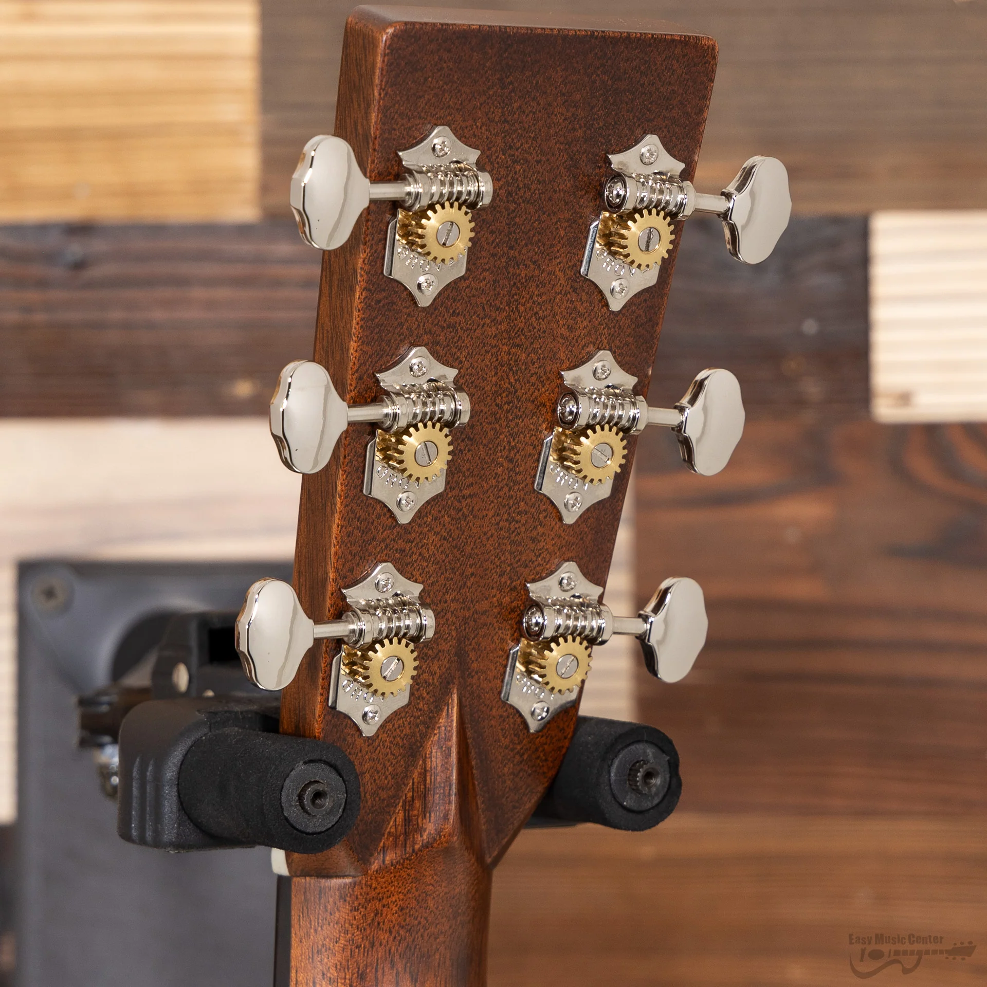 Martin OM-28E-LRB Orchestra Acoustic Guitar with LR Baggs Pickup (#2770597) - Image 9