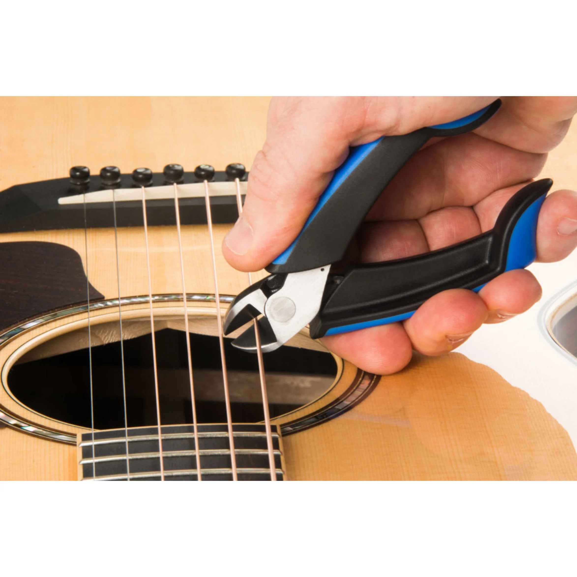 Music Nomad MN226 Grip Cutter - Premium String Cutter with Sheath - Image 7