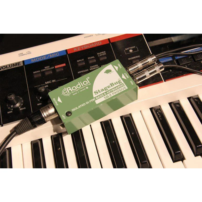 Radial Engineering R8000120 SB-2 Passsive, DI for Bass & Keyboards with  Stereo to Mono mix - Image 5