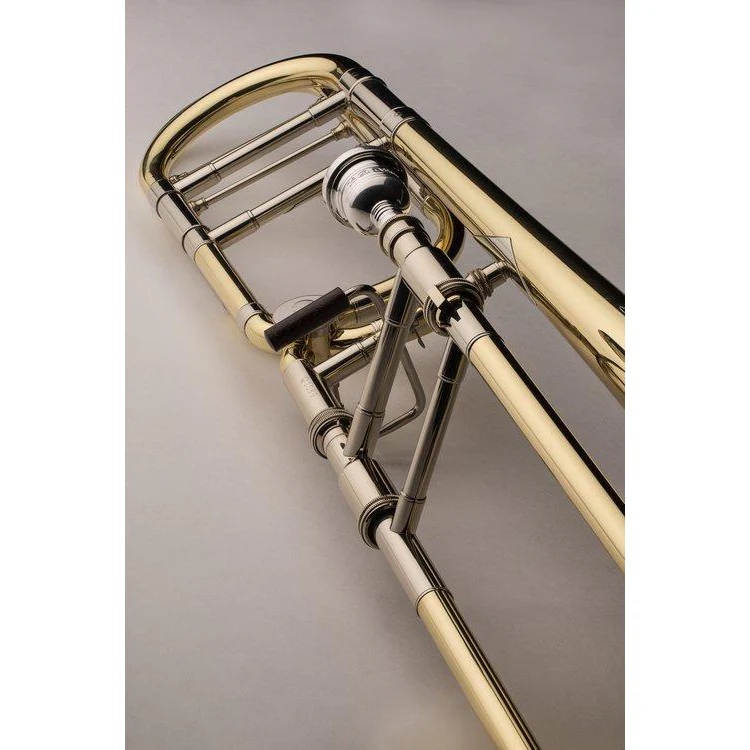 Shires TBQ30YR Shires Q30 Large Bore Tenor Trombone with Rotary Attachment - Image 3