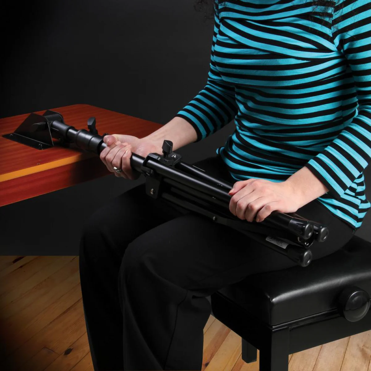 On-Stage SM7312W Conductor Music Stand with Wooden Back - Image 2