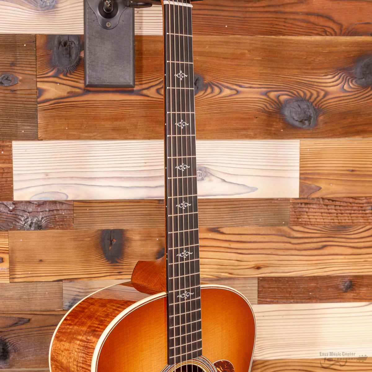 Taylor 814E-K-GL-SB Gold Label Grand Auditorium, Spruce Top, Koa b/s, Cutaway, Electronics, Sunburst (#1203115083) - Image 11