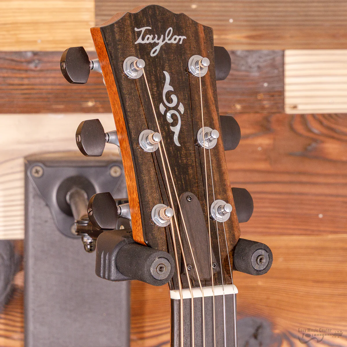 Taylor 814E-K-GL-SB Gold Label Grand Auditorium, Spruce Top, Koa b/s, Cutaway, Electronics, Sunburst (#1203115083) - Image 15
