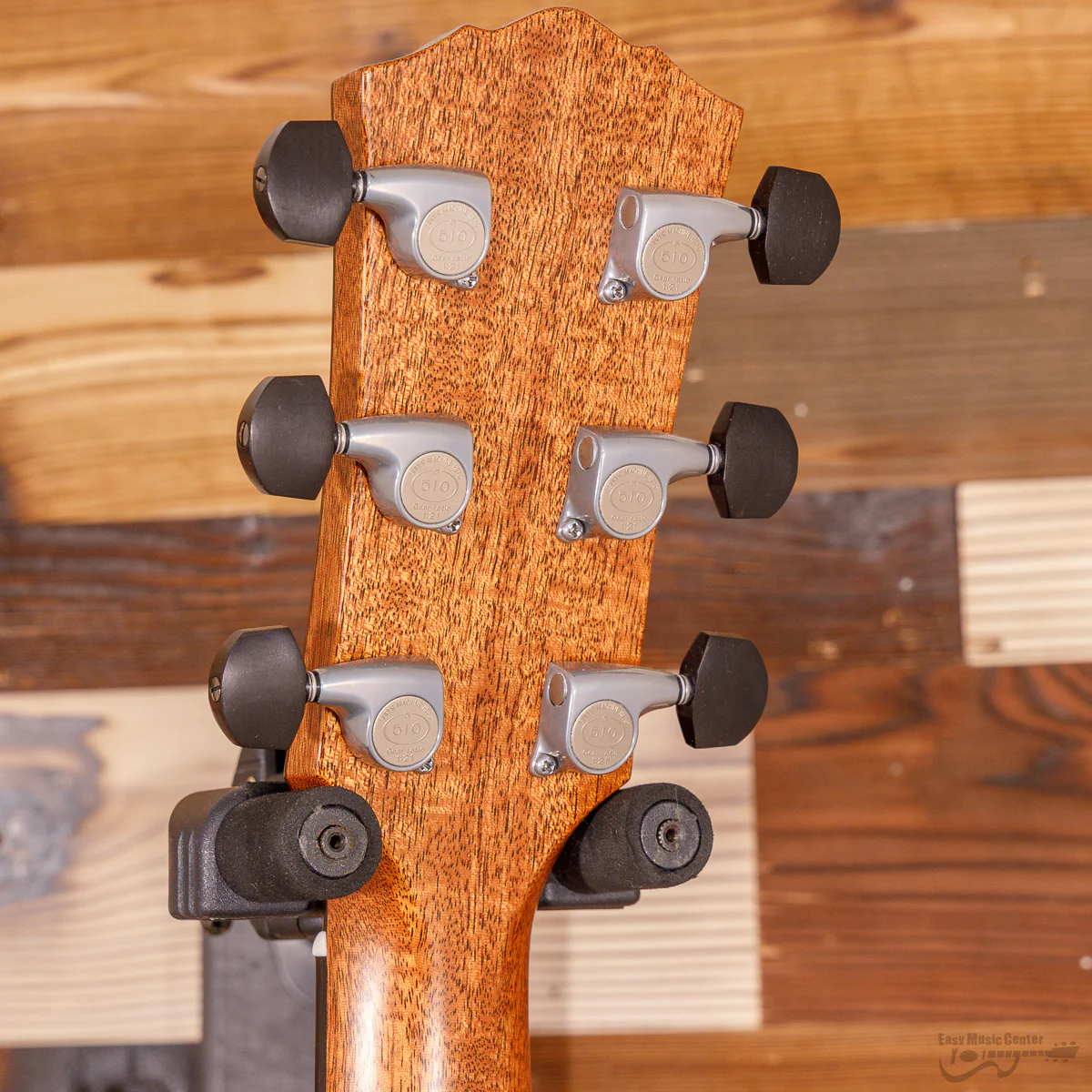 Taylor 814E-K-GL-SB Gold Label Grand Auditorium, Spruce Top, Koa b/s, Cutaway, Electronics, Sunburst (#1203115083) - Image 17