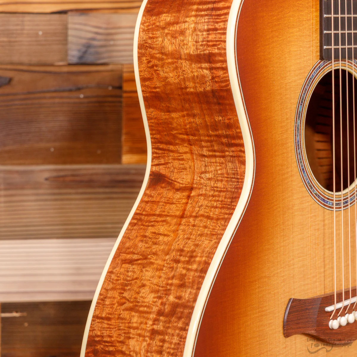 Taylor 814E-K-GL-SB Gold Label Grand Auditorium, Spruce Top, Koa b/s, Cutaway, Electronics, Sunburst (#1203115083) - Image 4
