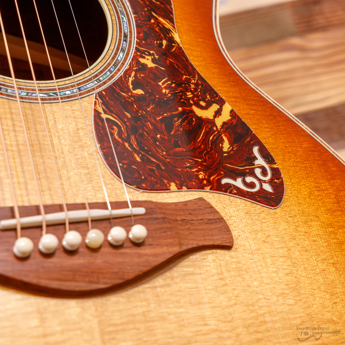 Taylor 814E-K-GL-SB Gold Label Grand Auditorium, Spruce Top, Koa b/s, Cutaway, Electronics, Sunburst (#1203115083) - Image 9