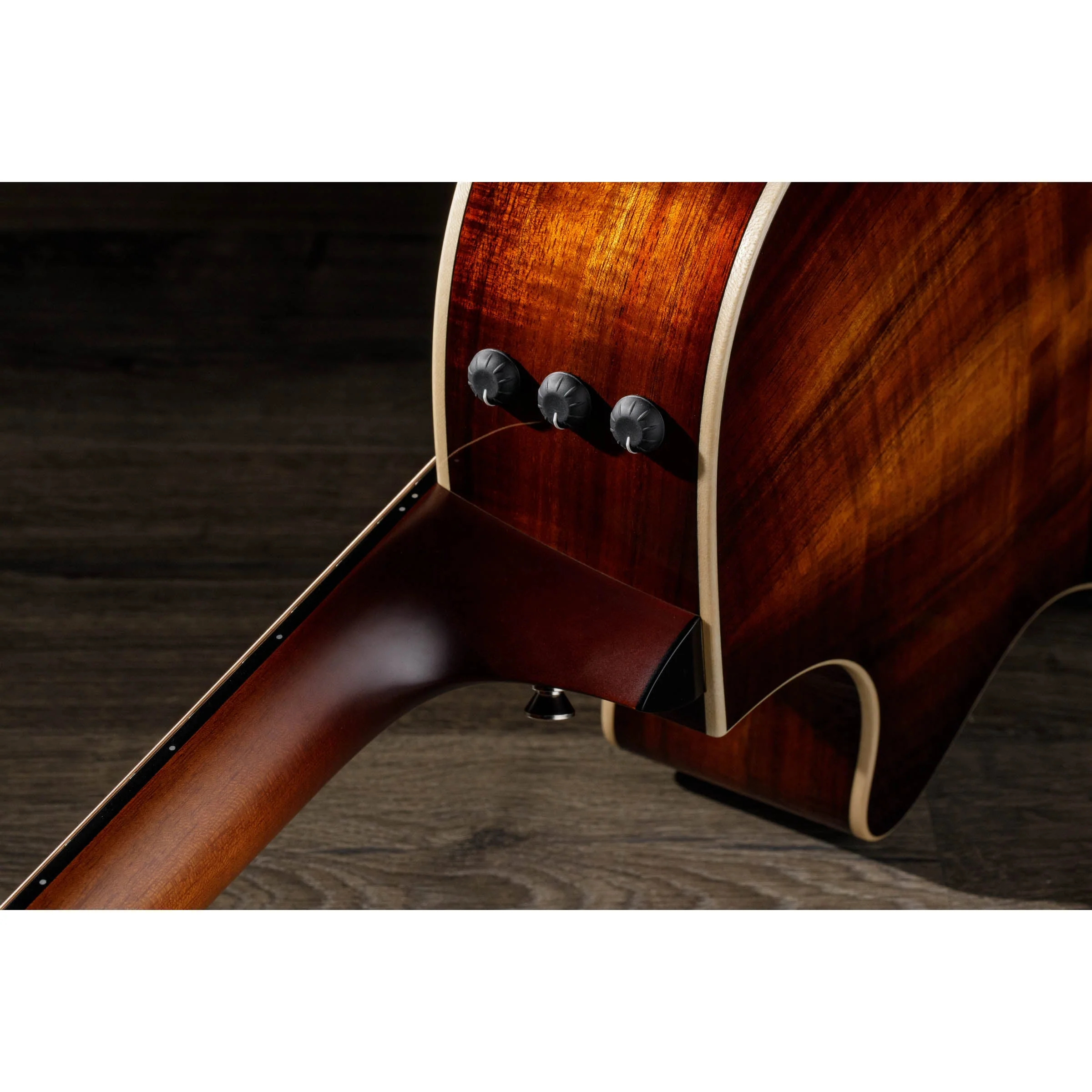 Taylor K22CE-12-FRET Grand Concert 12 Fret - All Koa, Cutaway, Electronics - Image 11