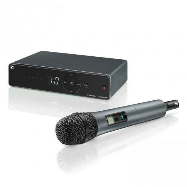 Sennheiser XSW-1-825-A Wireless Volcal Mic Set with e825 Cardioid Handheld