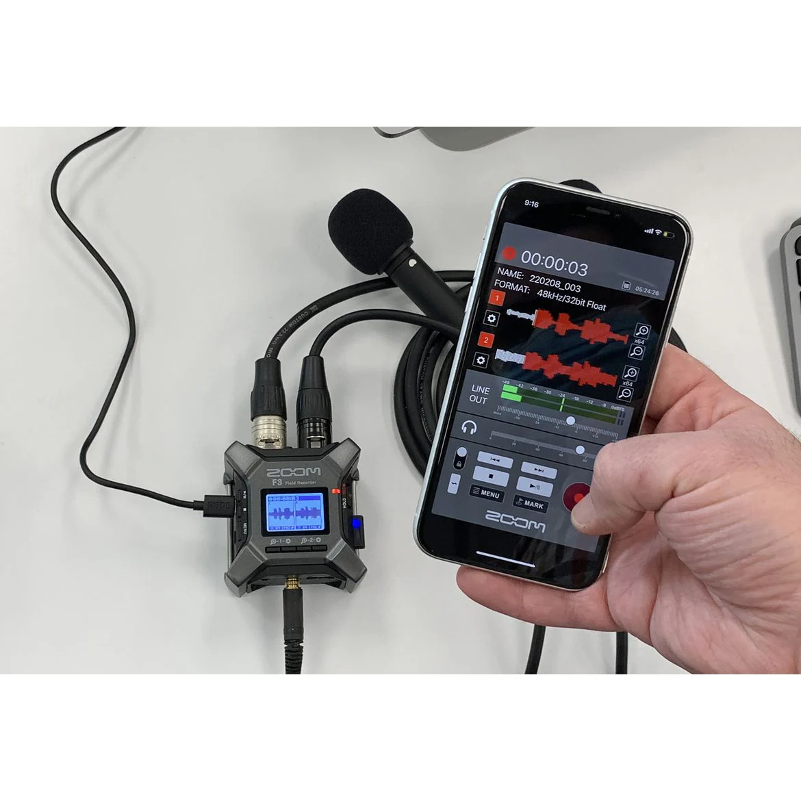 Zoom F3 Compact 2-Track 32-bit Field Recorder - Image 9